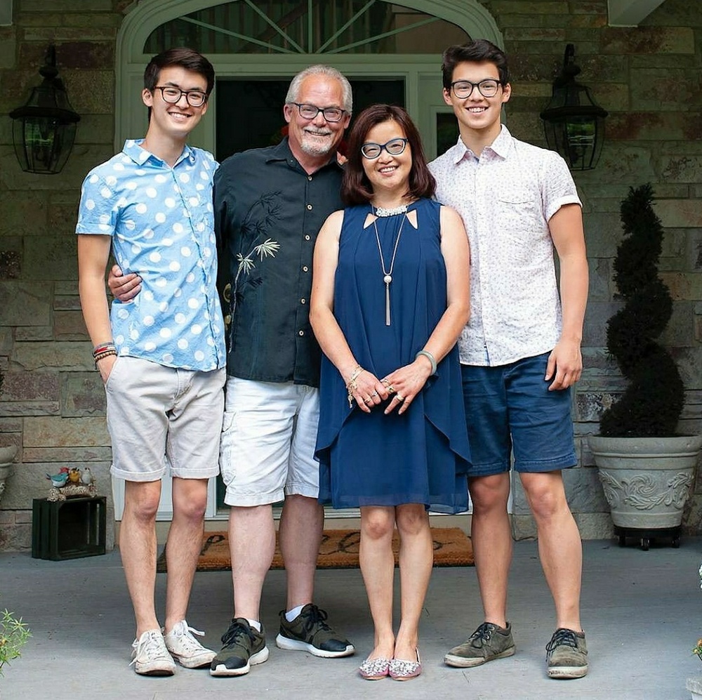 Meet your Posher, Cory